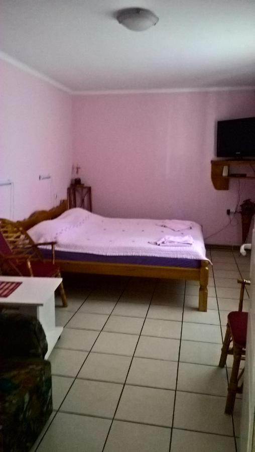 Sobe Rooms Szobak Zimmer Kis 팔릭 외부 사진